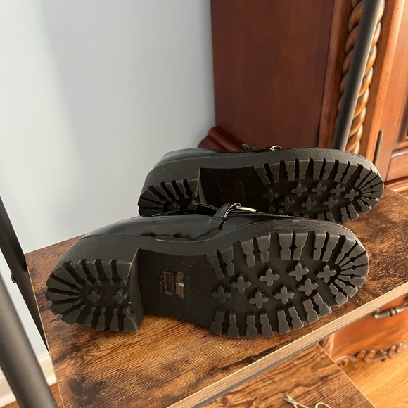 Princess Polly Creedence penny loafers- size 7 - Picture 7 of 8